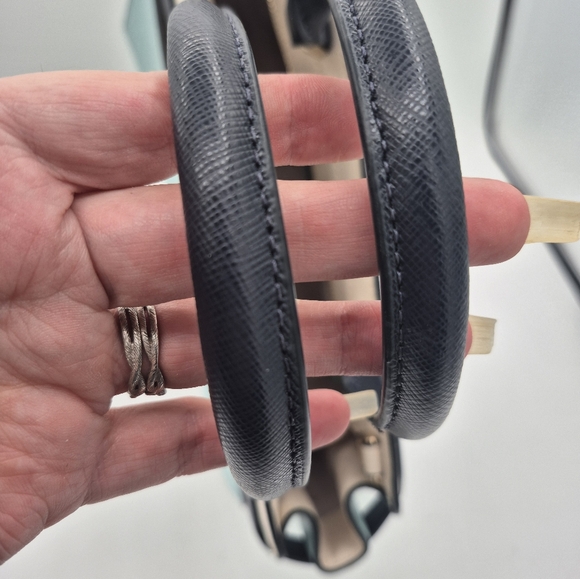 Kate spade staci medium saffiano leather satchel purse with matching wallet - Picture 13 of 16